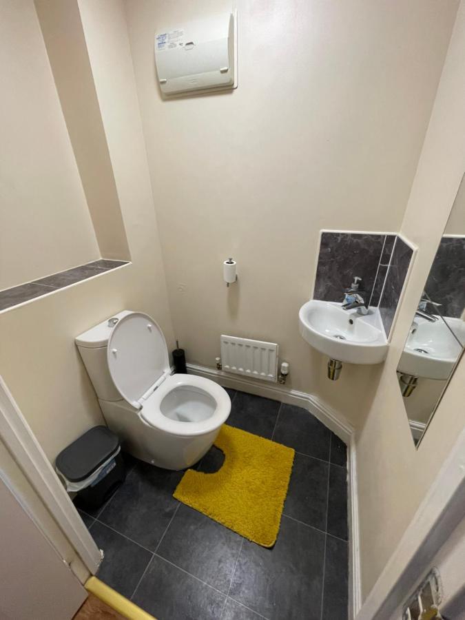 Holiday Home In Cardiff. Sleeps 6 Bagian luar foto