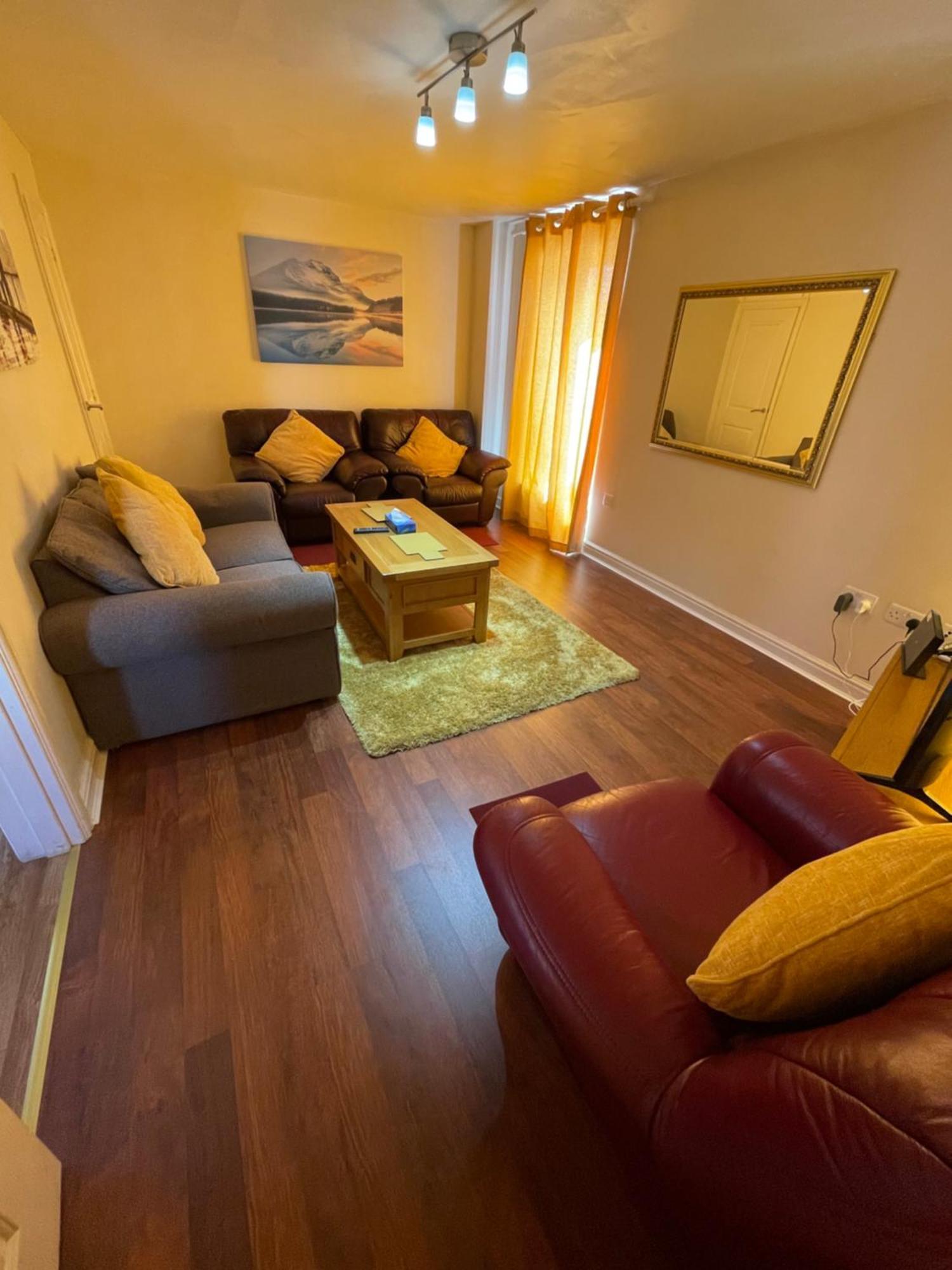 Holiday Home In Cardiff. Sleeps 6 Bagian luar foto