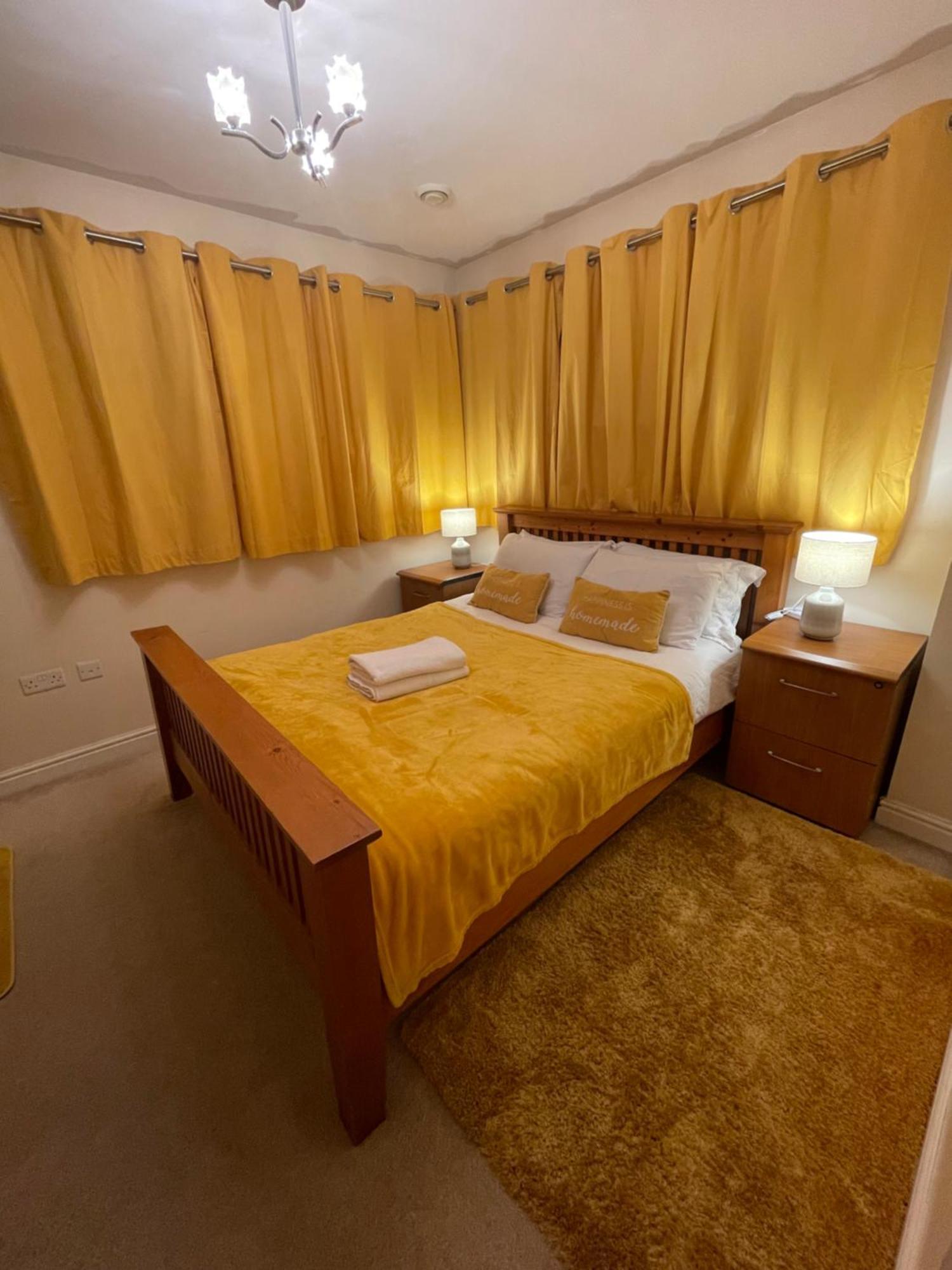 Holiday Home In Cardiff. Sleeps 6 Bagian luar foto
